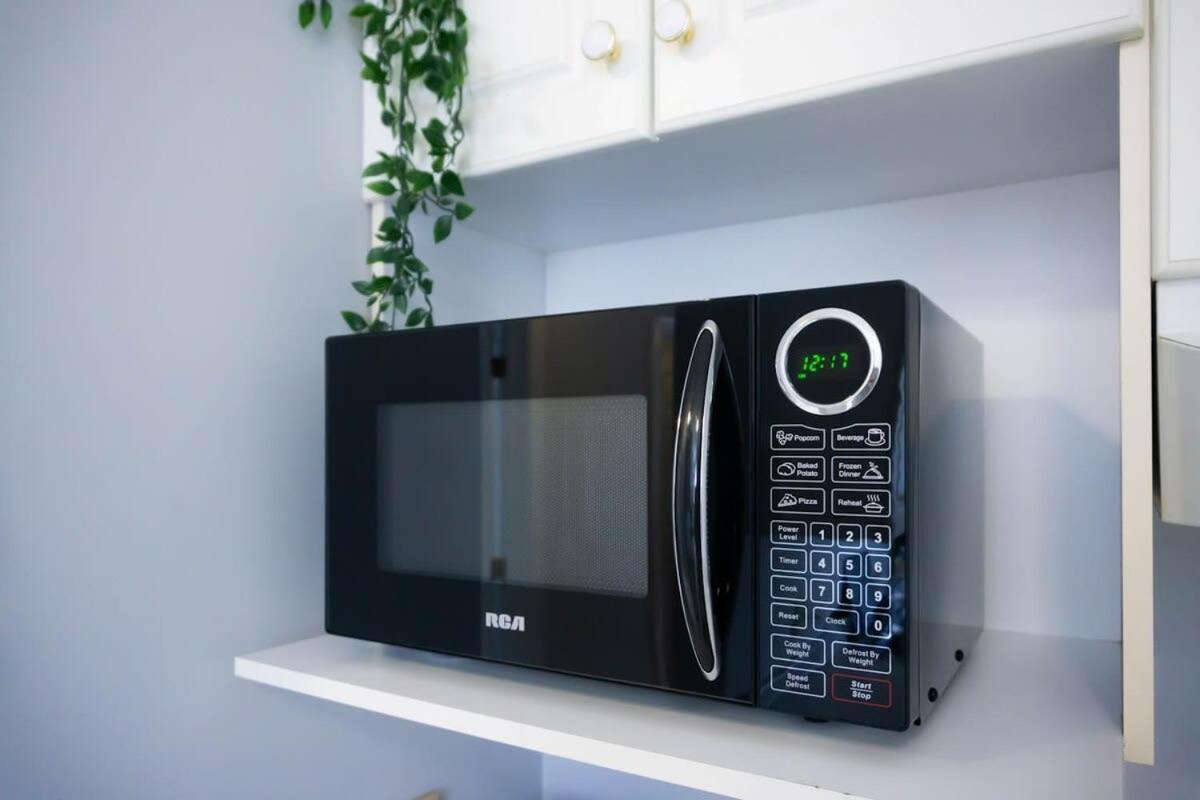 New Large Luxurious 2Br Condo In The Heart Of Uptown Coffee, Wifi Saint John Exteriör bild