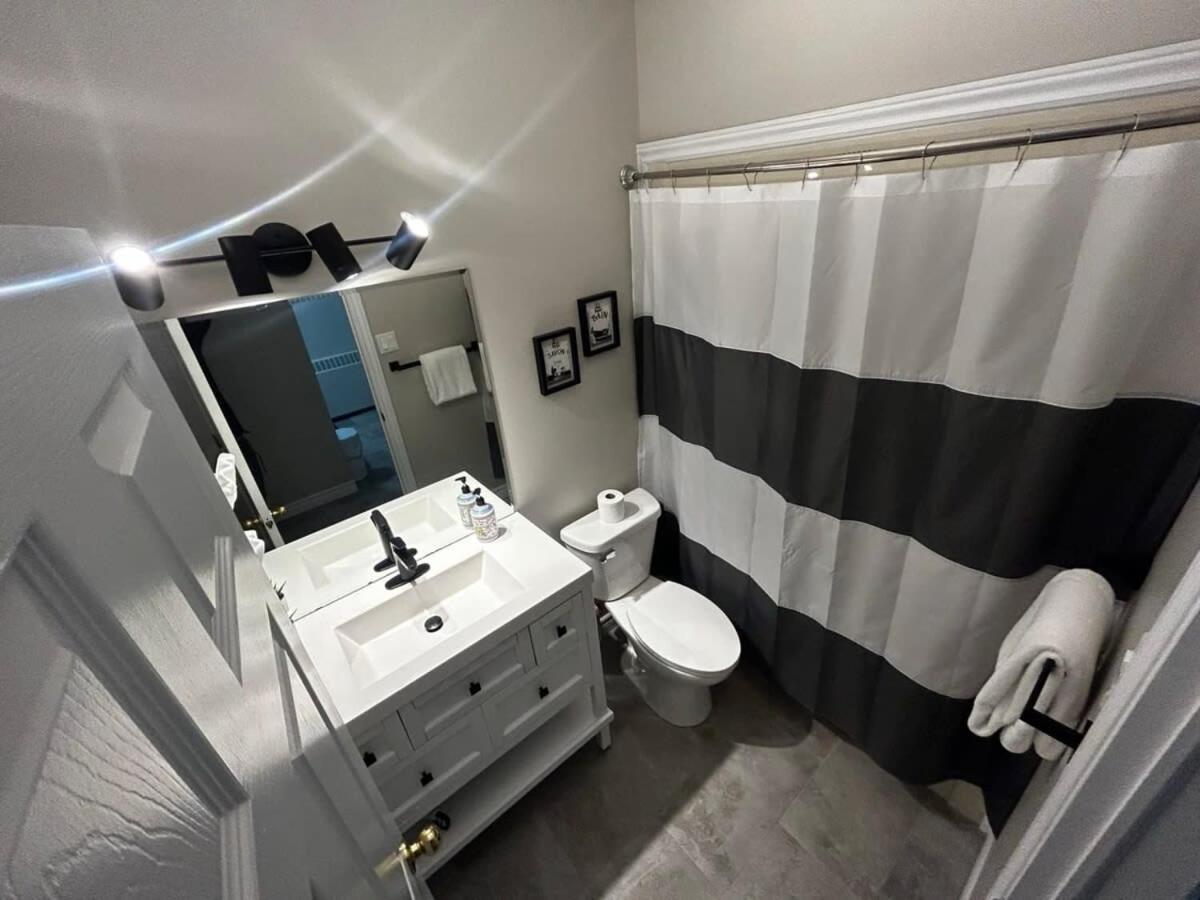 New Large Luxurious 2Br Condo In The Heart Of Uptown Coffee, Wifi Saint John Exteriör bild